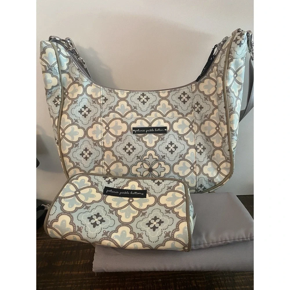 PETUNIA PICKLE BOTTOM Touring Tote Classically Crete Diaper Bag Pad Small Bag